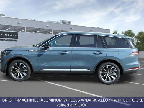 New 2026 Lincoln Aviator AWD image 4