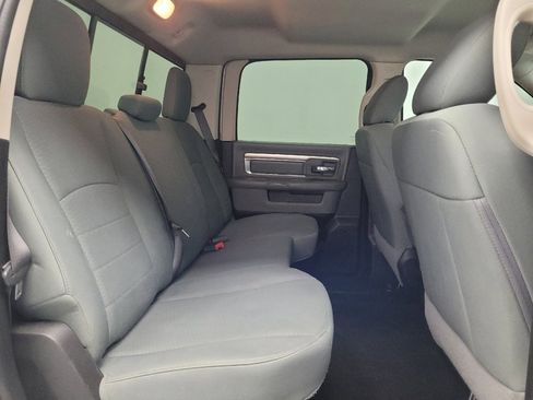 Used 2019 RAM 1500 Classic SLT RWD image 19