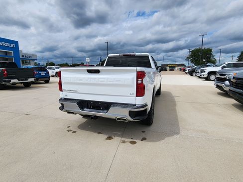 Used 2024 Chevrolet Silverado 1500 LT AWD/4WD image 5