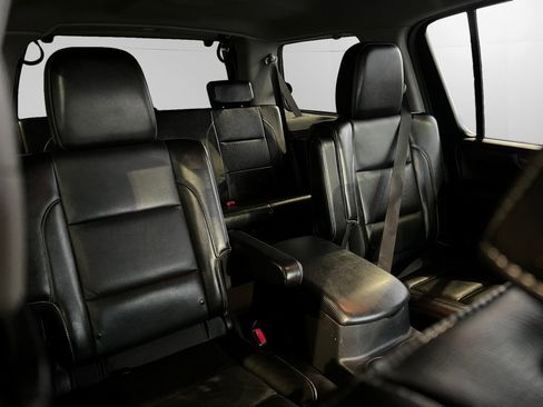 Used 2013 Nissan Armada Platinum image 22