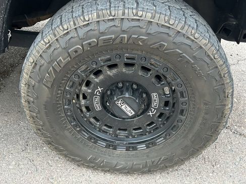 Used 2019 Ford F250 XLT w/ XLT Premium Package AWD/4WD image 8