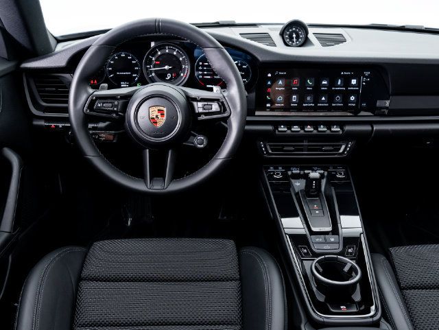 Certified 2024 Porsche 911 Carrera T RWD image 18