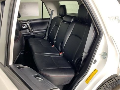 Used 2018 Toyota 4Runner TRD Off-Road Premium image 32