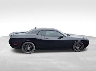 Used 2023 Dodge Challenger SRT Hellcat video 3