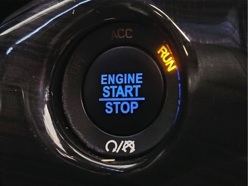 Used 2019 Jeep Grand Cherokee Overland AWD/4WD image 38