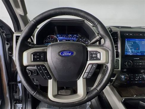 Used 2020 Ford F350 Lariat image 16