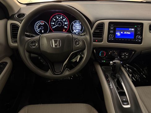 Used 2016 Honda HR-V LX image 27