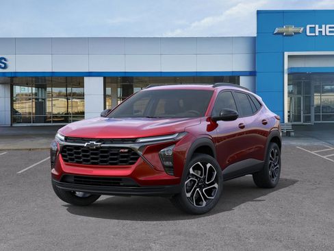 New 2026 Chevrolet Trax RS w/ Sunroof Package FWD image 7