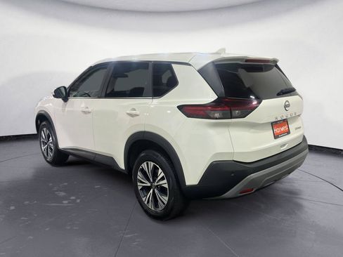 Used 2023 Nissan Rogue SV AWD/4WD image 9