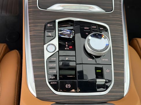 New 2026 BMW X7 xDrive40i w/ M Sport Package image 16