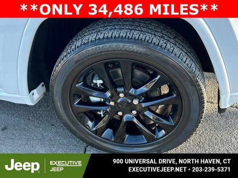 Used 2022 Jeep Grand Cherokee Laredo X image 7