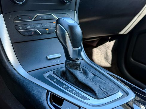 Used 2017 Ford Edge SEL w/ Equipment Group 201A AWD/4WD image 26