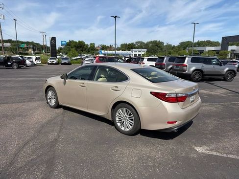 Used 2014 Lexus ES 350 w/ Luxury Package FWD image 29