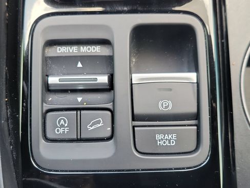 Used 2024 Honda Pilot EX-L image 37