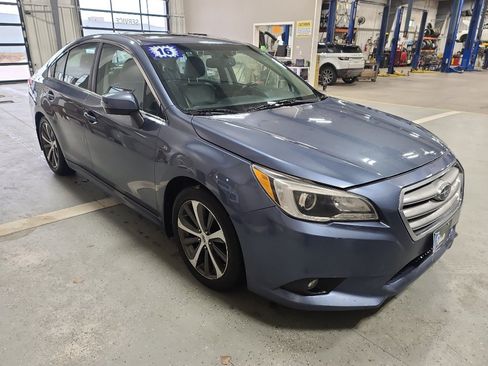 Used 2016 Subaru Legacy 2.5i Limited AWD/4WD image 3