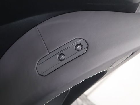 Used 2023 McLaren GT RWD image 22