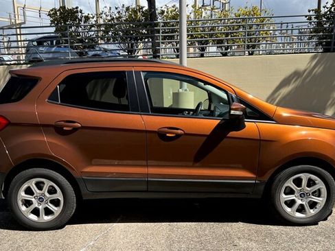 Used 2019 Ford EcoSport SE w/ SE Convenience Package FWD image 6