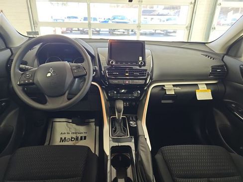 New 2026 Mitsubishi Eclipse Cross LE image 11