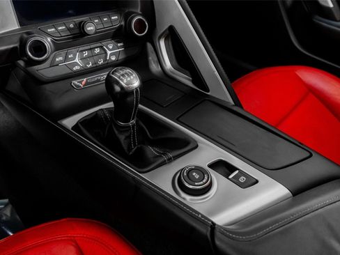 Used 2014 Chevrolet Corvette 1LT Coupe 7-Speed Manual image 32