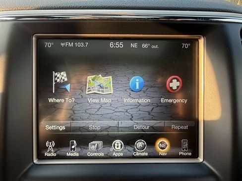 Used 2017 Jeep Grand Cherokee Limited 75th Anniversary image 24