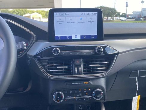 New 2025 Ford Escape Active w/ Cold Weather Package image 13