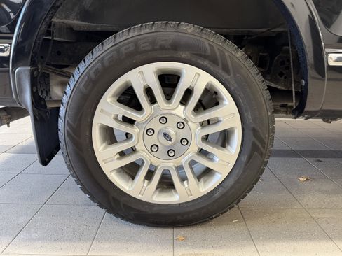 Used 2013 Ford F150 Platinum image 10