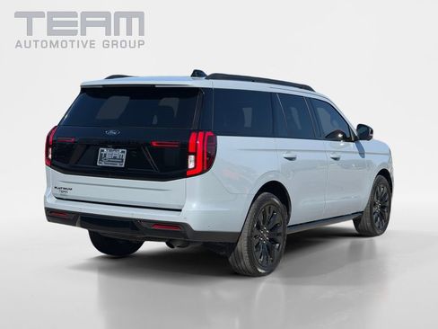 Used 2025 Ford Expedition Platinum w/ Stealth Appearance Package AWD/4WD image 7