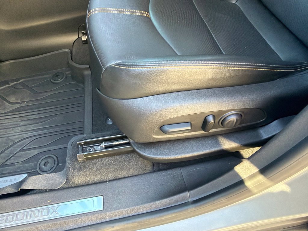 Used 2024 Chevrolet Equinox Premier FWD image 24