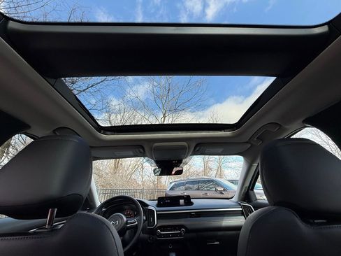 Used 2025 MAZDA CX-50 AWD 2.5 Hybrid w/ Premium Pkg image 24