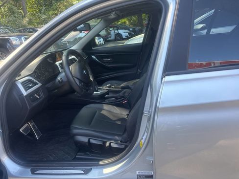 Used 2016 BMW 320i Sedan image 12