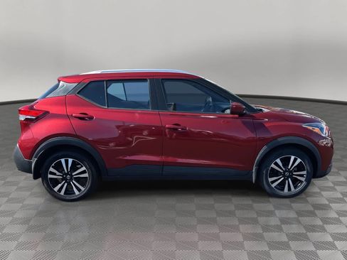 Used 2020 Nissan Kicks SV FWD image 6