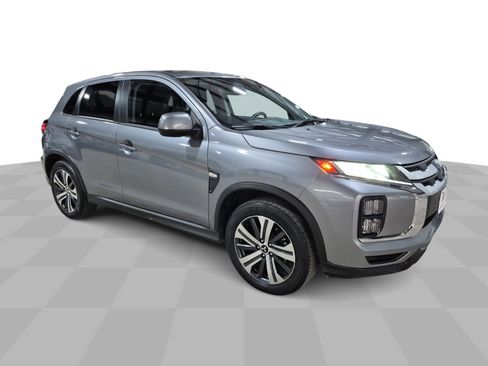 Used 2025 Mitsubishi Outlander Sport AWD image 2