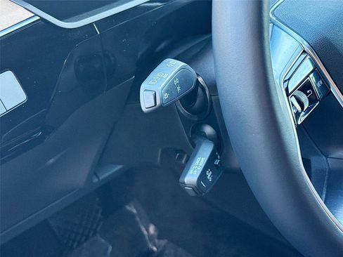 Certified 2024 Audi Q8 e-tron Premium image 10