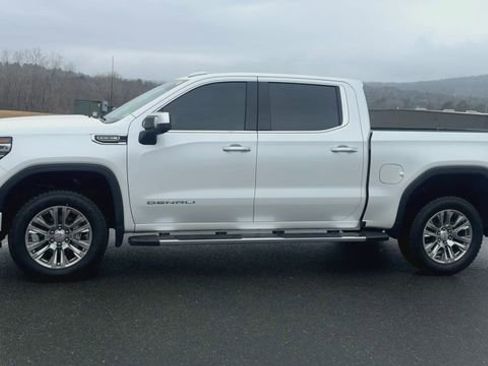 Used 2023 GMC Sierra 1500 Denali image 5