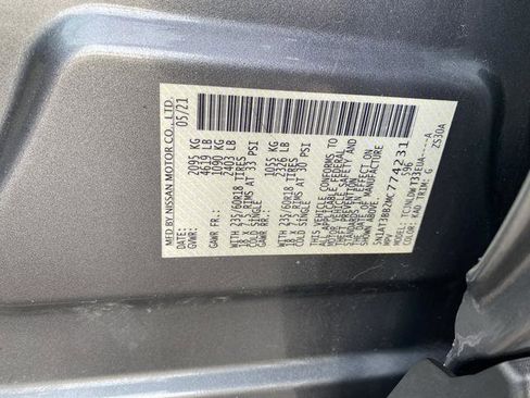 Used 2021 Nissan Rogue SV image 41