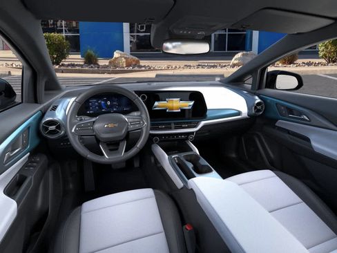 New 2026 Chevrolet Equinox EV LT image 15