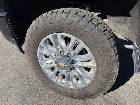 Used 2021 Chevrolet Silverado 3500 High Country w/ Z71 Off-Road Package AWD/4WD image 10