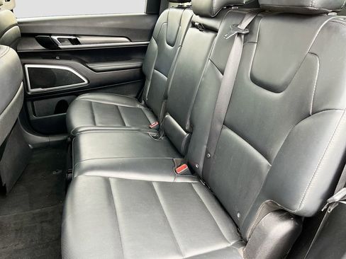 Used 2021 Kia Telluride LX AWD/4WD image 23