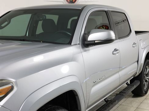 Used 2016 Toyota Tacoma TRD Sport w/ Towing Package RWD image 45