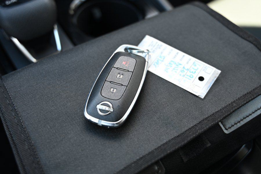 Used 2024 Nissan Rogue S FWD image 26