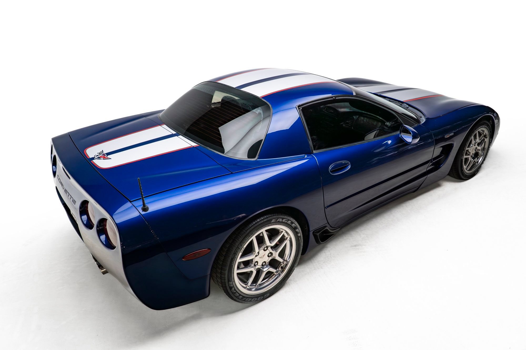 Used 2004 Chevrolet Corvette Z06 w/ Z06 Preferred Equipment Group RWD image 13