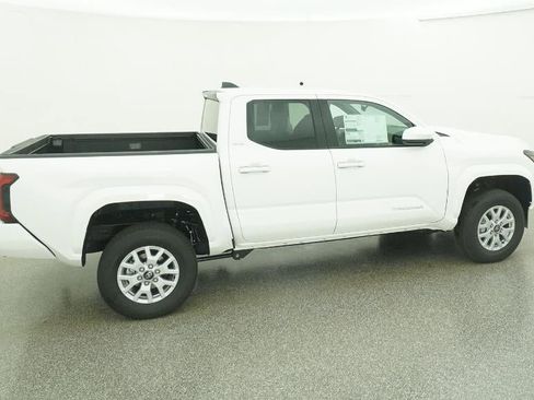 New 2026 Toyota Tacoma SR5 image 43