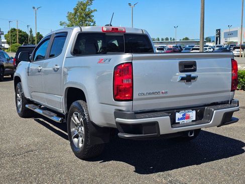 Used 2017 Chevrolet Colorado Z71 AWD/4WD image 5