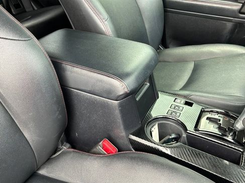 Used 2020 Toyota 4Runner TRD Off-Road Premium w/ Moonroof Package AWD/4WD image 40