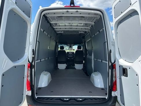 Used 2026 Mercedes-Benz Sprinter 2500 image 37