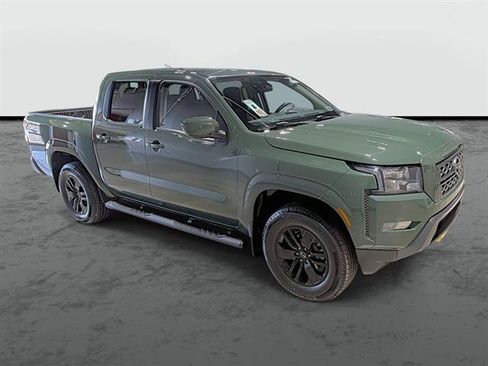 Used 2023 Nissan Frontier SV w/ SV Convenience Package AWD/4WD image 5