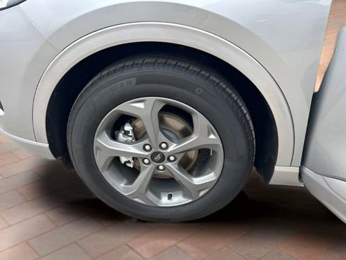 Used 2024 Ford Escape ST-Line w/ Equipment Group 301A FWD image 25