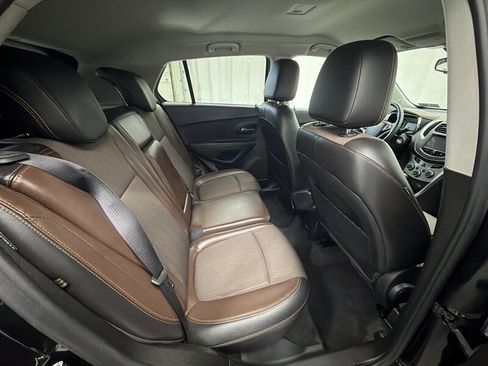 Used 2015 Chevrolet Trax LT w/ LT Plus Package AWD/4WD image 14
