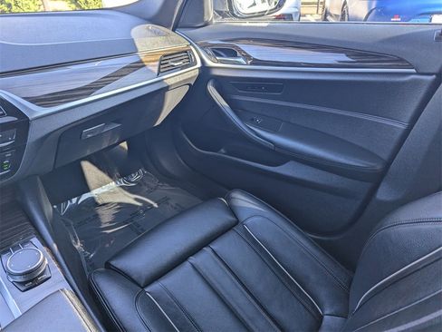 Used 2019 BMW 530i xDrive w/ Convenience Package image 8