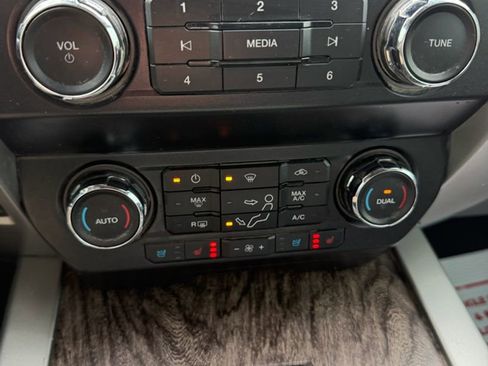 Used 2019 Ford F250 Lariat w/ Lariat Ultimate Package image 17